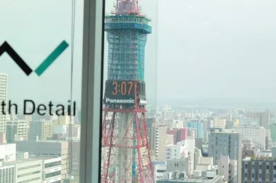 オフィスから見える景色／今しか見れない改修中のテレビ塔