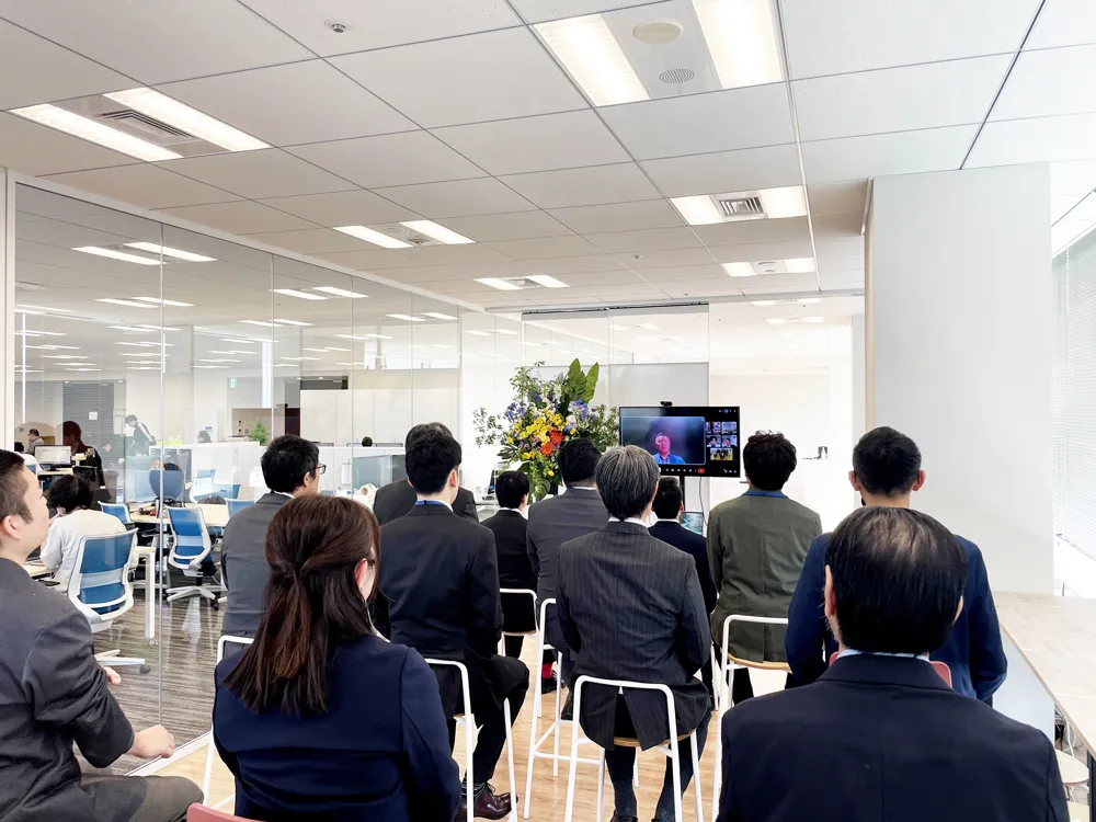 入社式に参加するメンバーの画像
ファイル名: 16d5ce501376035881ec4c3b0f7e17cb.webp